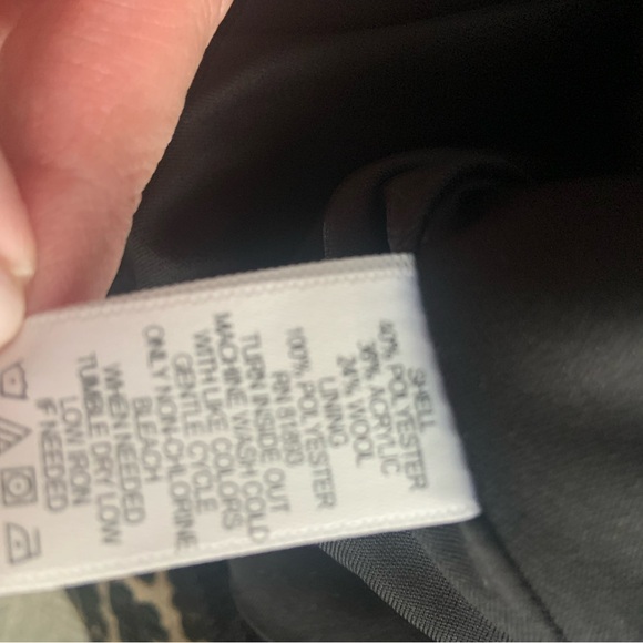 Isaac Mizrahi Women's Black Asymmetrical Zip Jacket - Picture 3 of 3